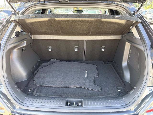 Used 2021 Hyundai Kona Limited w/ Cargo Package FWD image 7