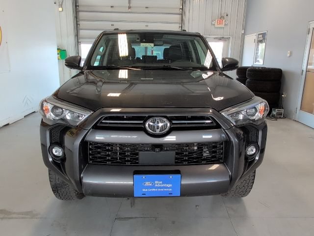 Used 2022 Toyota 4Runner SR5 Premium w/ Moonroof Package AWD/4WD image 8