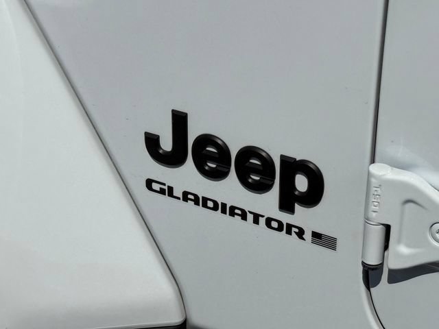 Used 2025 Jeep Gladiator Sport AWD/4WD image 23