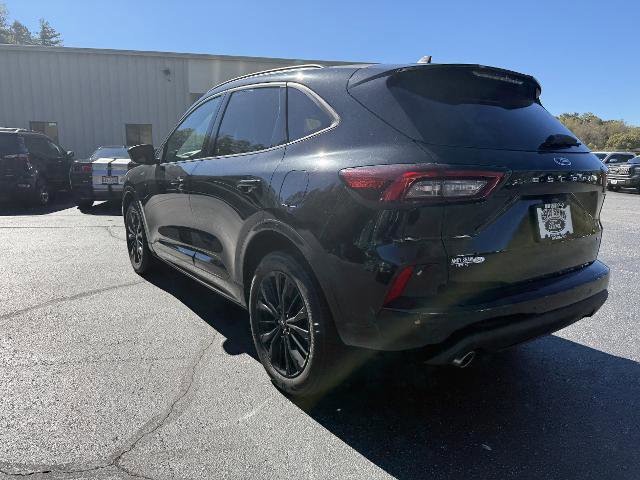 Certified 2023 Ford Escape ST-Line Elite image 2