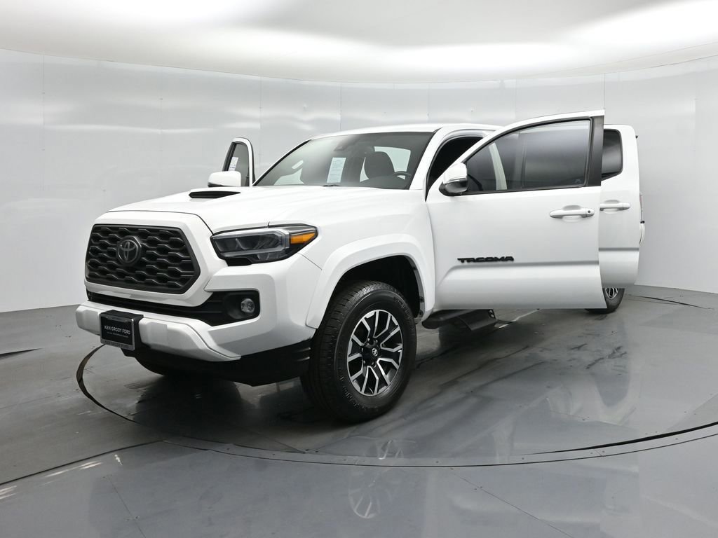 Used 2022 Toyota Tacoma TRD Sport image 45