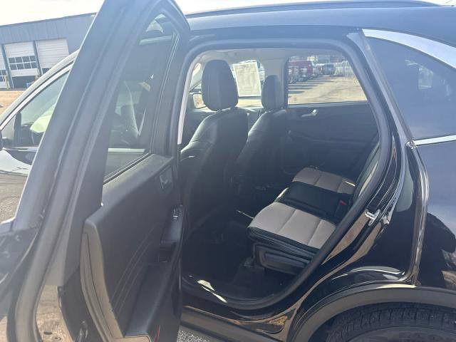 Certified 2022 Ford Escape Titanium w/ Titanium Elite Package AWD/4WD image 7