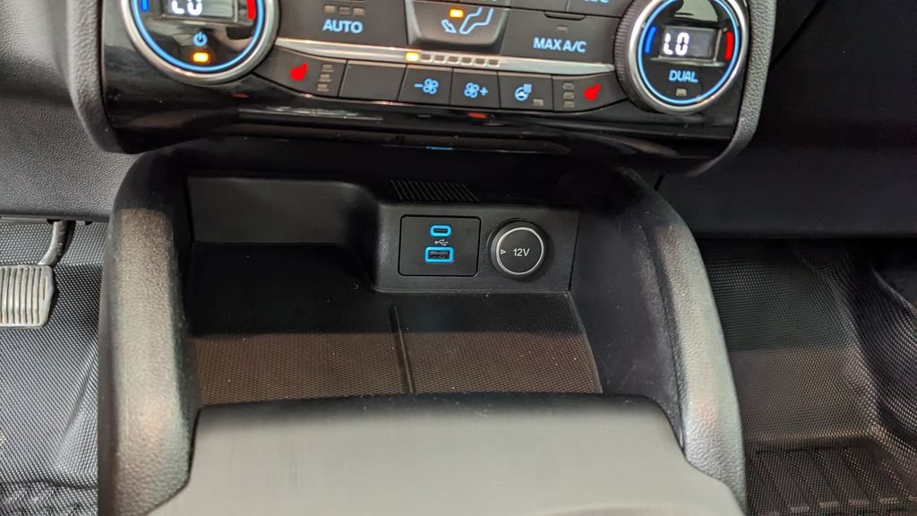 Certified 2021 Ford Escape SEL FWD image 29
