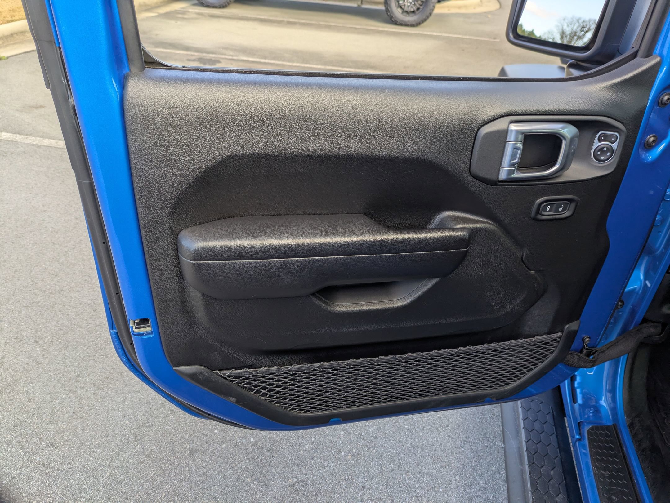 Used 2021 Jeep Wrangler Unlimited Sport w/ LED Headlamp & Fog Lamp Group image 16