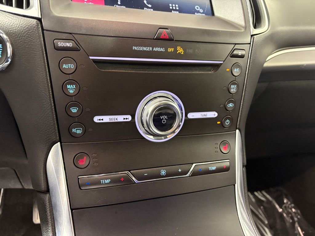 Certified 2019 Ford Edge Titanium image 20