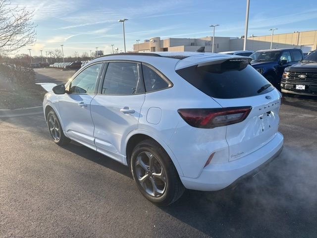 Certified 2023 Ford Escape ST-Line image 2