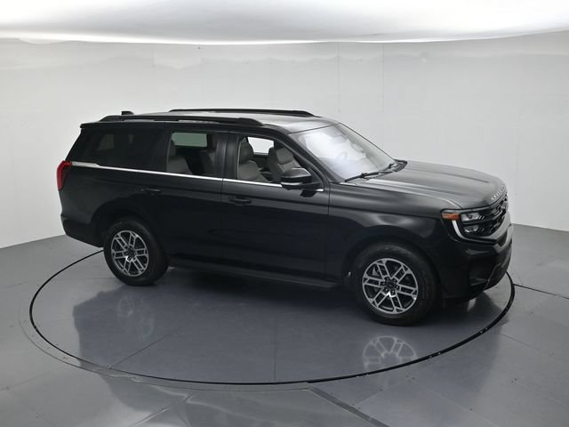 Certified 2025 Ford Expedition Active AWD/4WD image 46