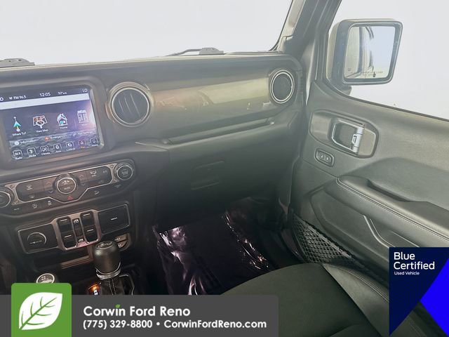 Used 2018 Jeep Wrangler Unlimited Sahara AWD/4WD image 27
