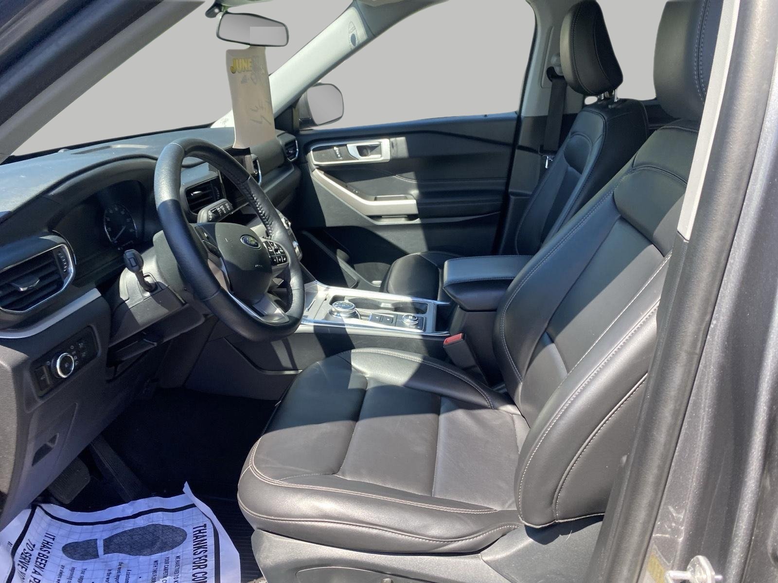 Certified 2023 Ford Explorer XLT w/ Equipment Group 202A AWD/4WD image 19
