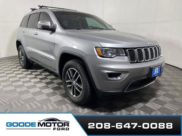 Used 2017 Jeep Grand Cherokee Limited w/ Trailer Tow Group IV AWD/4WD image 2