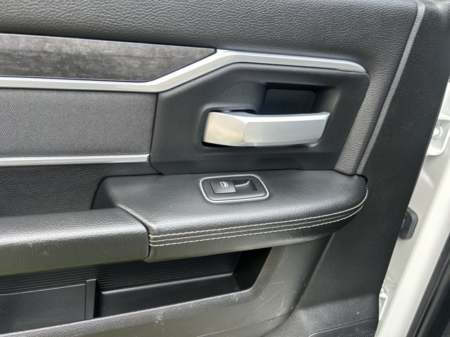 Used 2024 RAM 3500 Big Horn AWD/4WD image 18