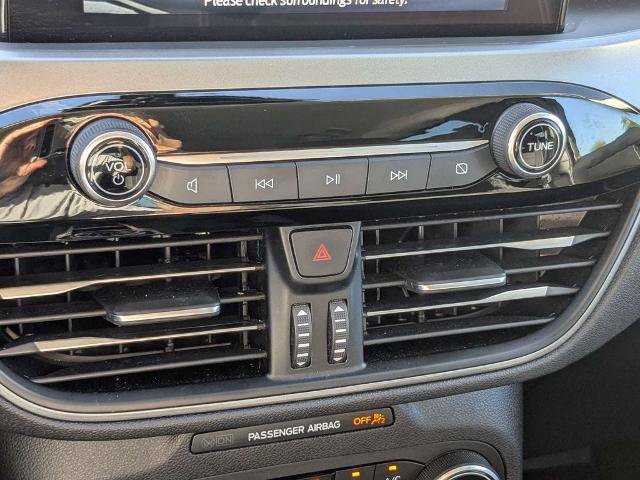 Certified 2025 Ford Escape Active AWD/4WD image 22
