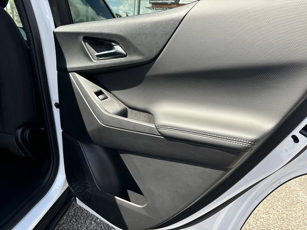 Used 2026 Chevrolet Equinox LT w/ LPO, Floor Liner Package FWD image 22