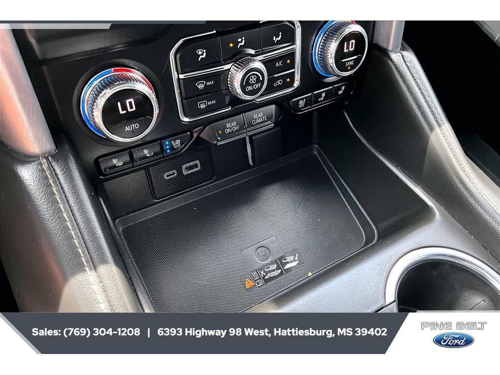 Used 2023 GMC Yukon XL SLT AWD/4WD image 24