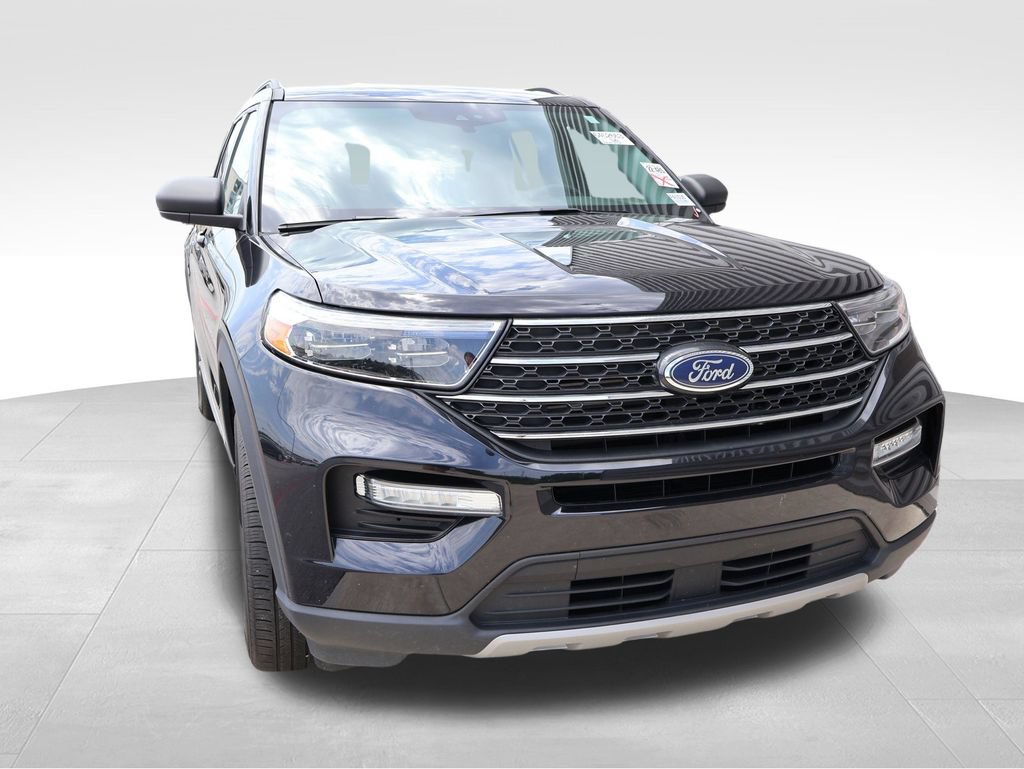 Certified 2024 Ford Explorer XLT w/ Equipment Group 202A AWD/4WD image 12
