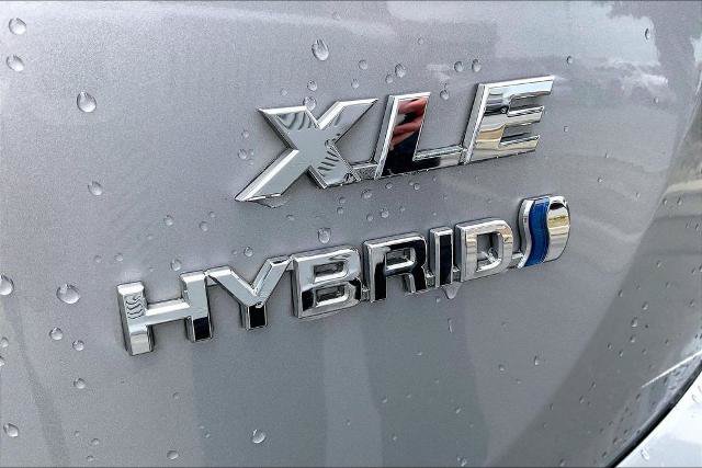 Used 2018 Toyota RAV4 XLE w/ Convenience Package AWD/4WD image 8