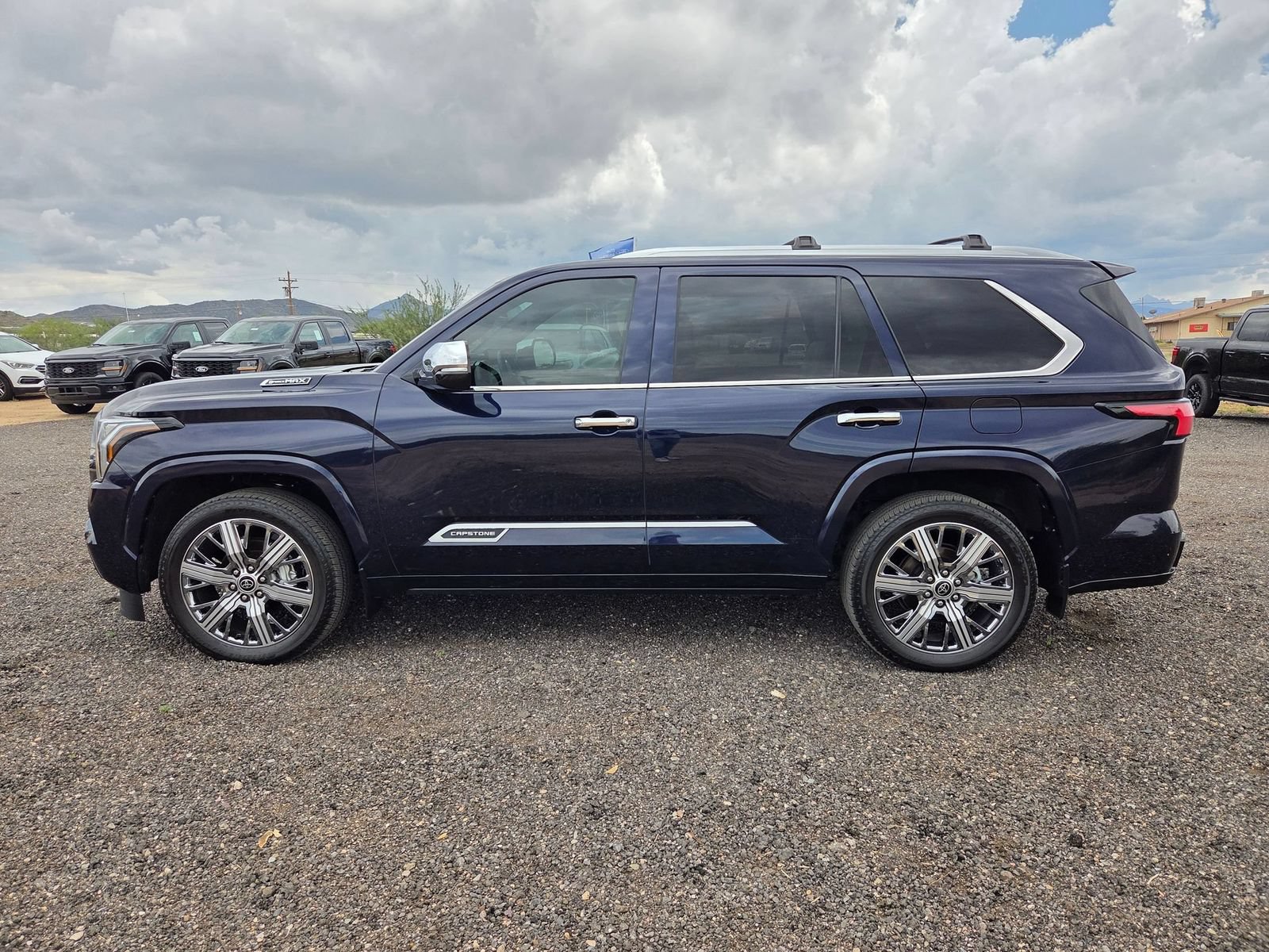 Used 2024 Toyota Sequoia Capstone AWD/4WD image 9