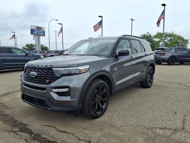 Certified 2024 Ford Explorer ST w/ Equipment Group 401A AWD/4WD image 3