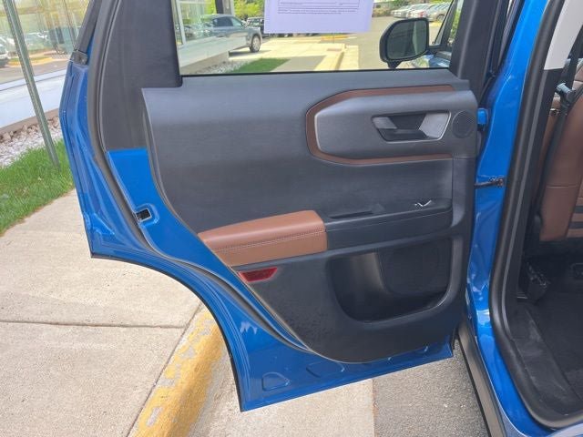 Certified 2025 Ford Bronco Sport Outer Banks w/ Outer Banks Tech Package+ AWD/4WD image 19