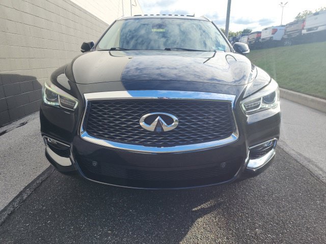 Used 2020 INFINITI QX60 Luxe w/ Essential Package AWD/4WD image 2
