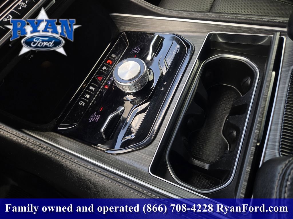 Used 2023 Jeep Wagoneer L Series II w/ Convenience Group I AWD/4WD image 14
