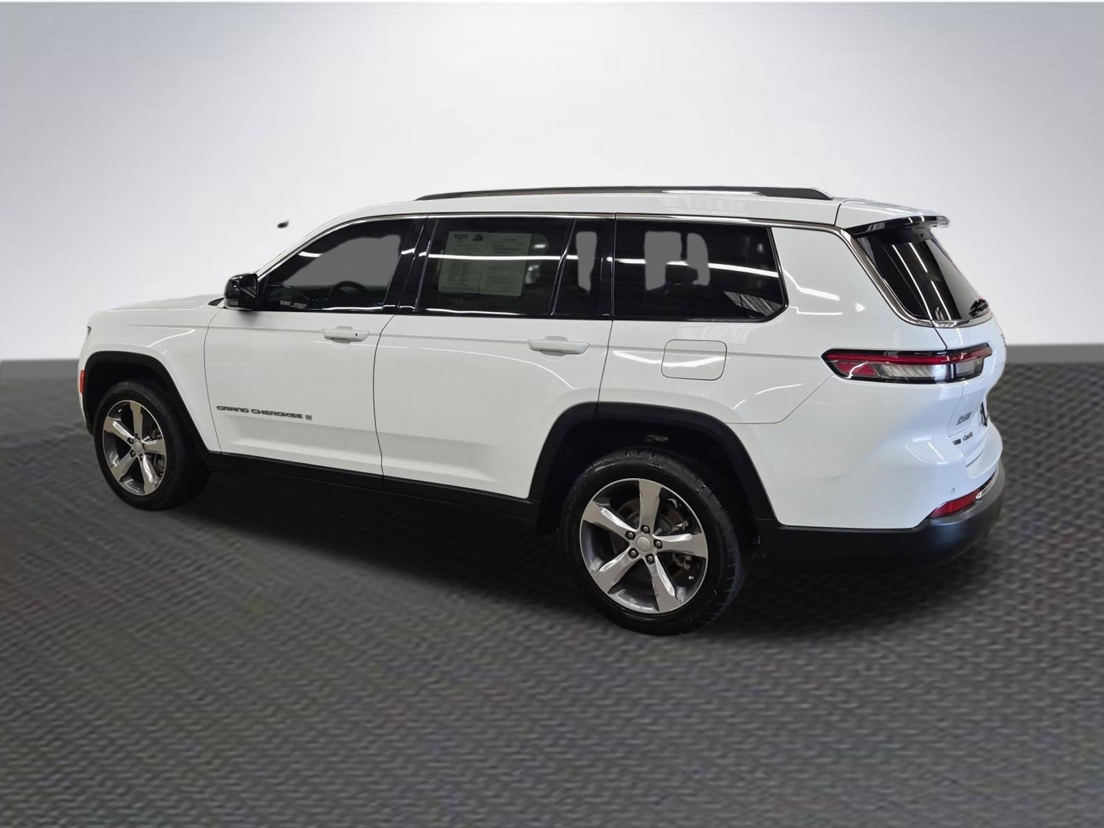 Used 2021 Jeep Grand Cherokee L Limited AWD/4WD image 5