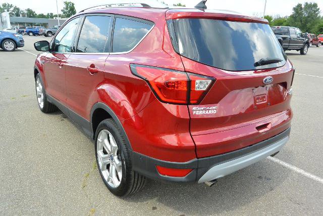 Certified 2019 Ford Escape Titanium AWD/4WD image 3