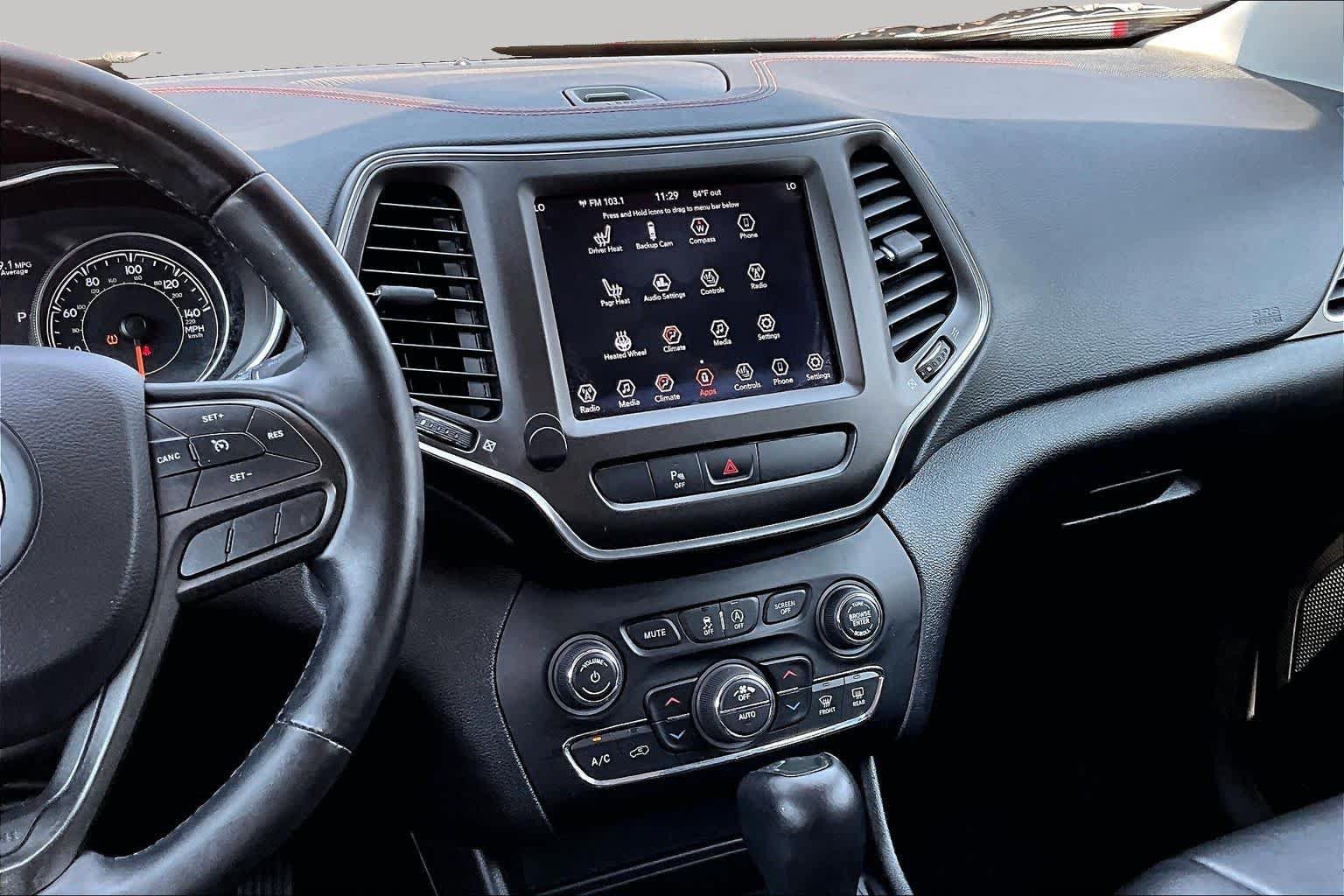 Used 2019 Jeep Cherokee Trailhawk w/ Cold Weather Group AWD/4WD image 9