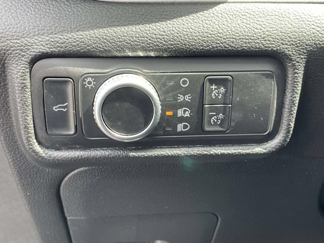 Certified 2021 Ford Explorer XLT RWD image 13