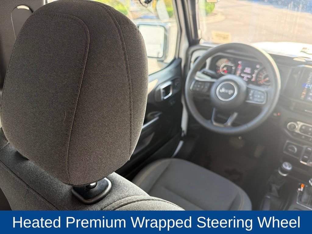 Used 2024 Jeep Gladiator Sport AWD/4WD image 13