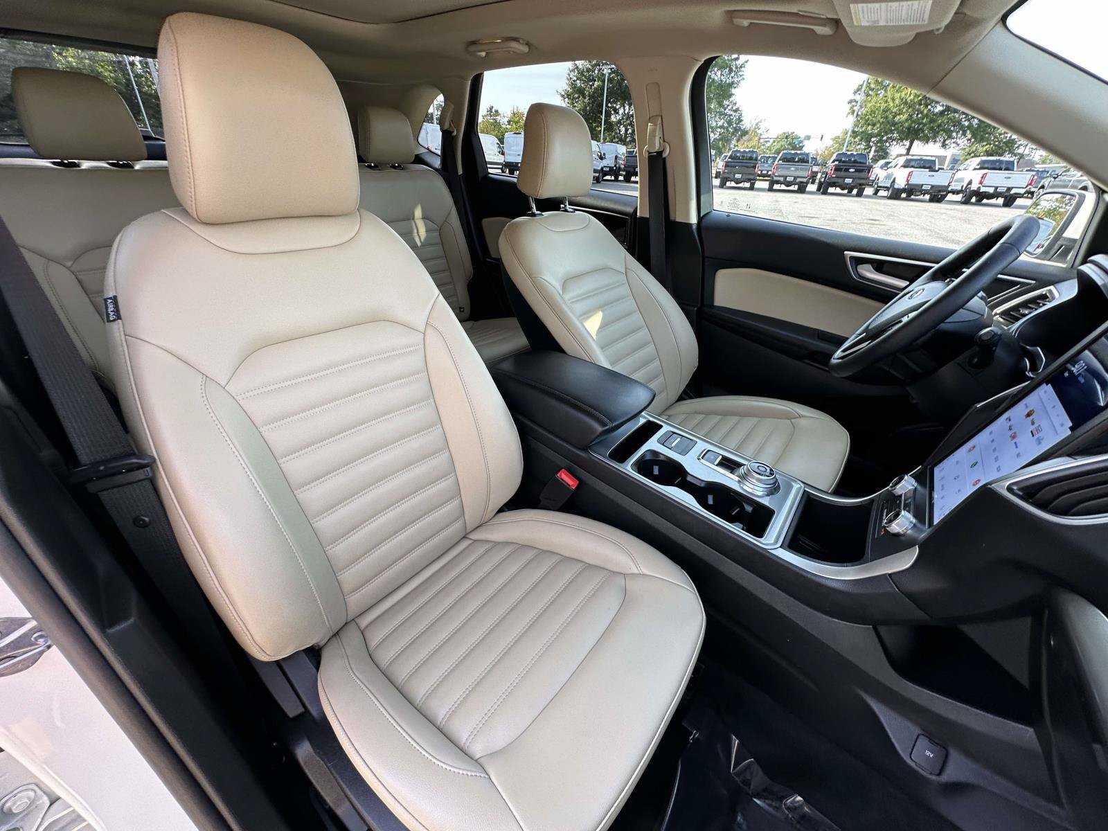 Certified 2024 Ford Edge SEL w/ Convenience Package AWD/4WD image 28