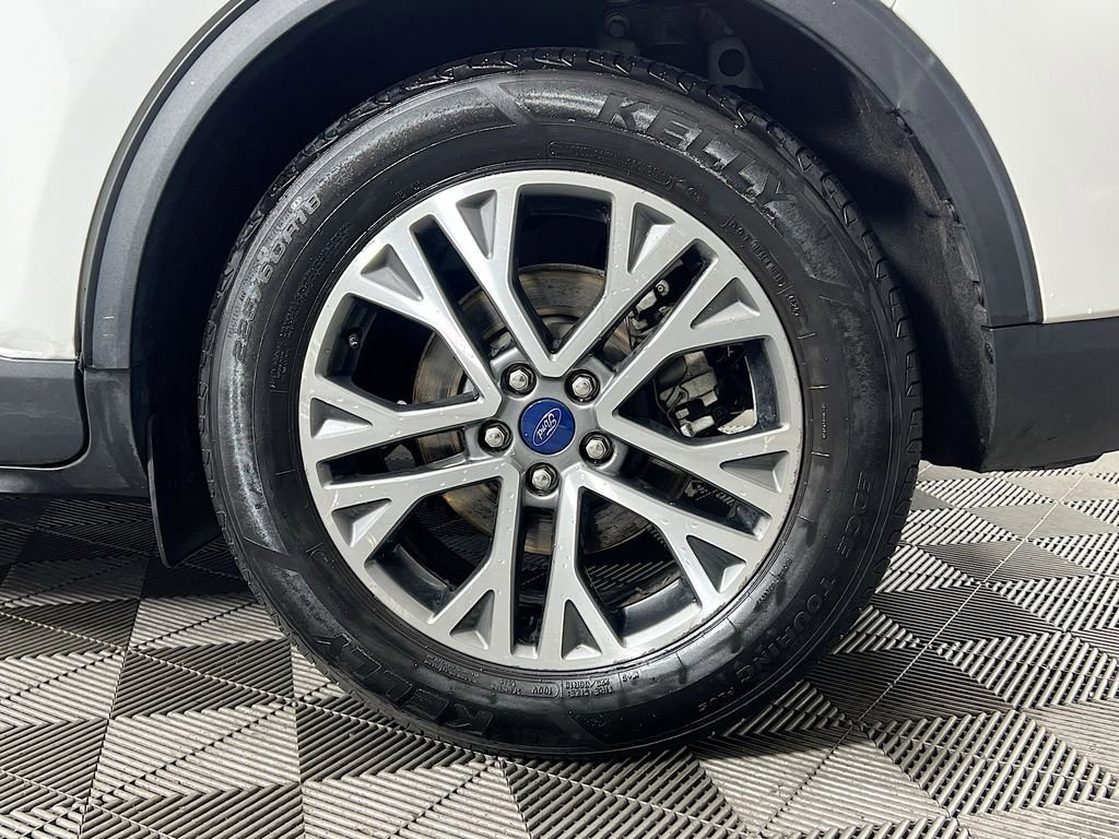 Certified 2022 Ford Escape SEL w/ Technology Package image 36