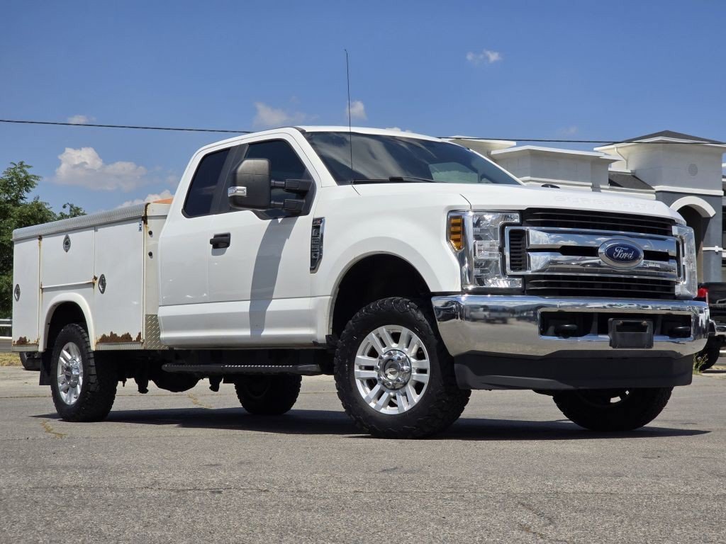 Certified 2019 Ford F250 XL w/ STX Appearance Package AWD/4WD image 2
