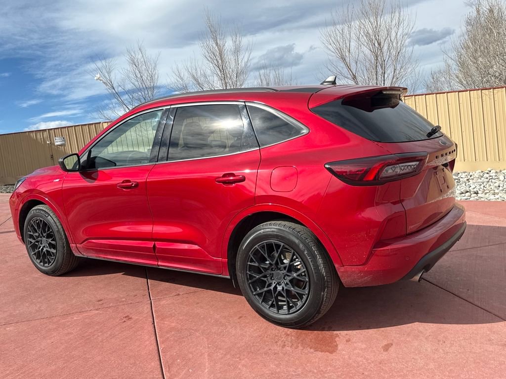 Certified 2024 Ford Escape ST-Line w/ Tech Pack #1 FWD image 5