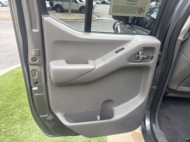 Used 2019 Nissan Frontier SV w/ Value Truck Package RWD image 16