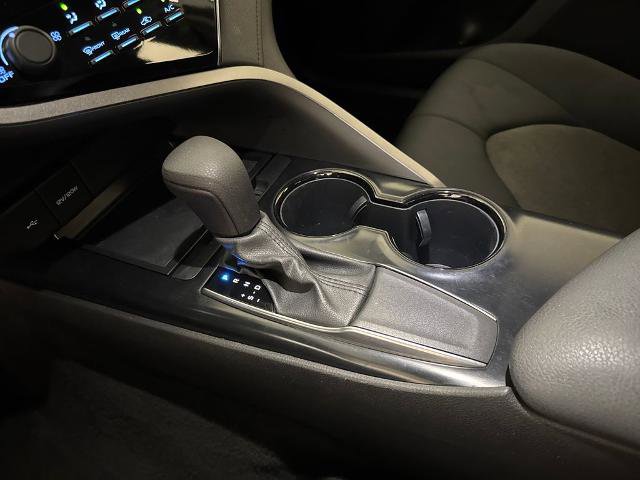 Used 2020 Toyota Camry LE FWD image 25