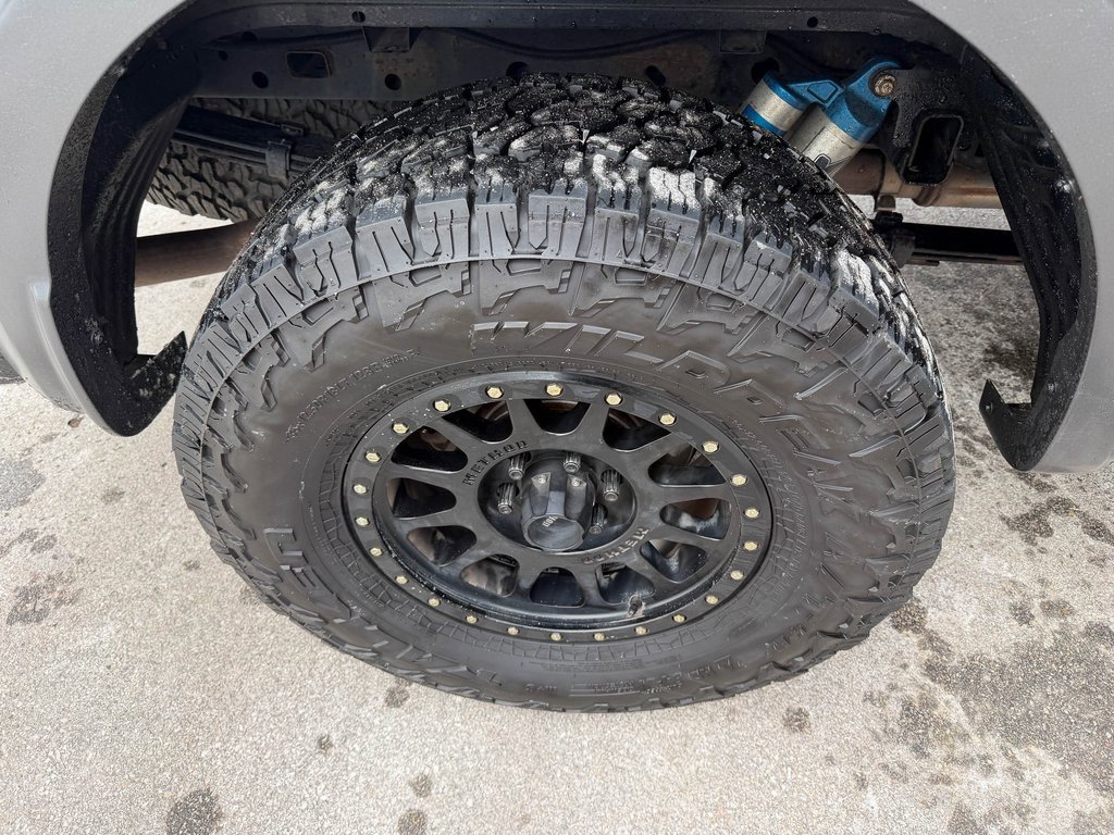 Certified 2018 Ford F150 Raptor w/ Equipment Group 802A Luxury image 43