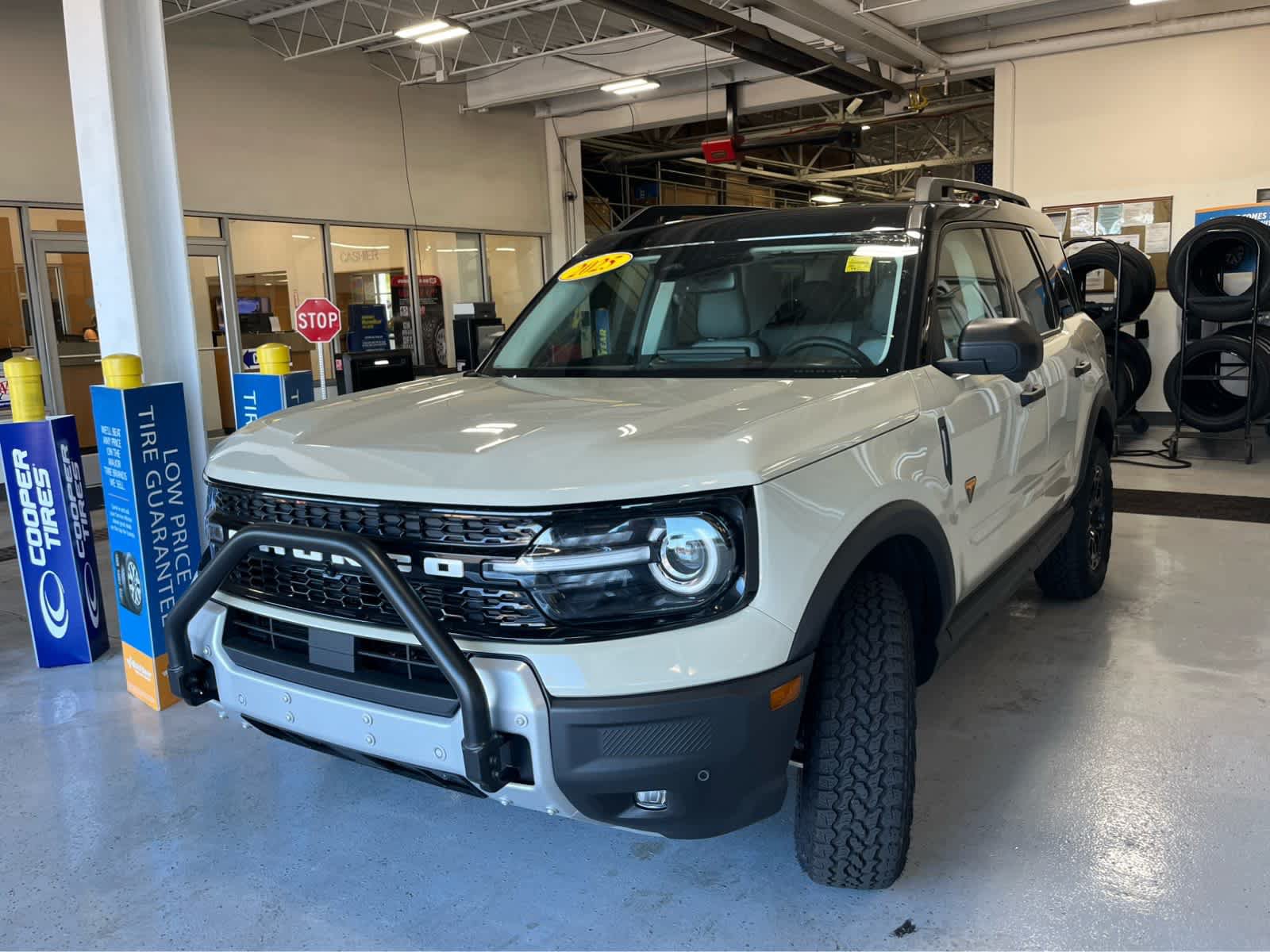 Certified 2025 Ford Bronco Sport Badlands w/ Sasquatch Badlands Package AWD/4WD image 5