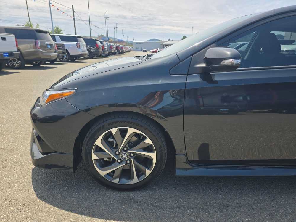 Used 2018 Toyota Corolla iM FWD image 18