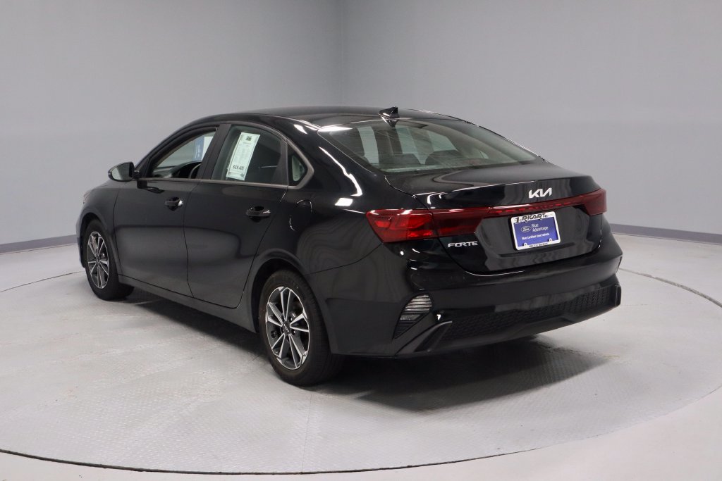Used 2023 Kia Forte LXS w/ LXS Technology Package FWD image 8