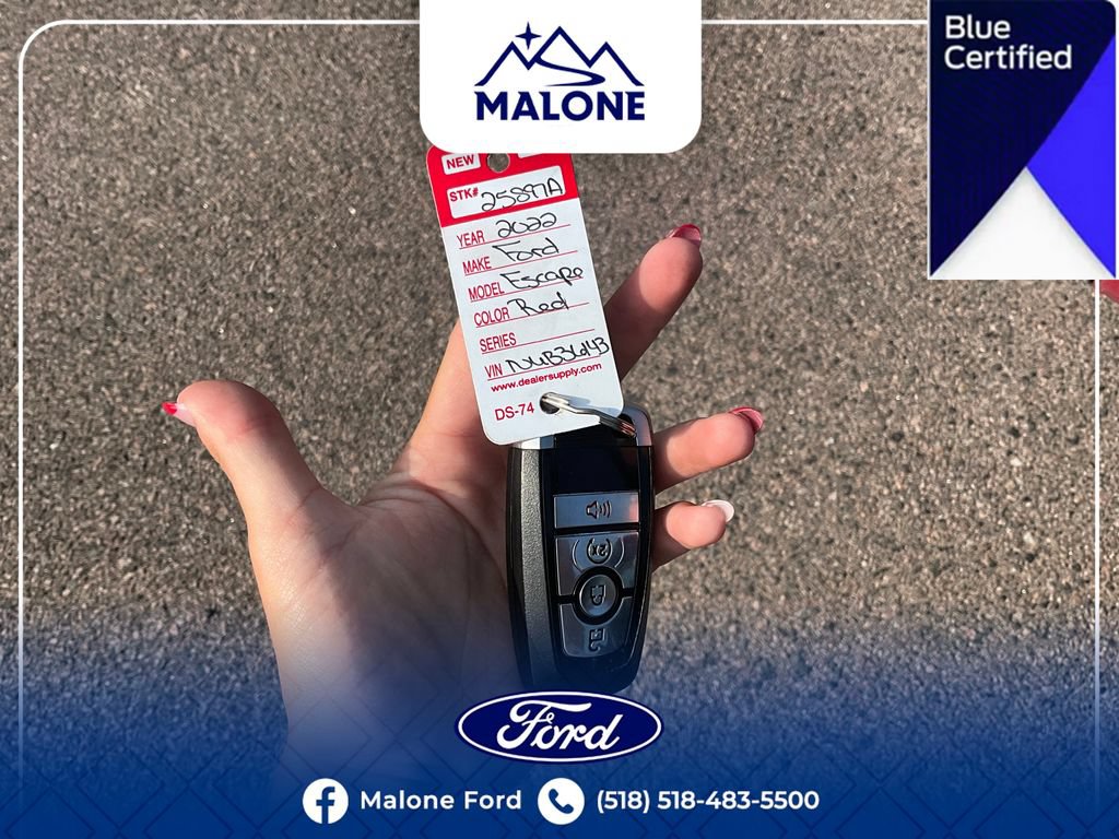 Certified 2022 Ford Escape SE w/ Cold Weather Package AWD/4WD image 20