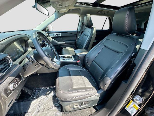 Certified 2023 Ford Explorer Limited w/ Equipment Group 301A AWD/4WD image 18