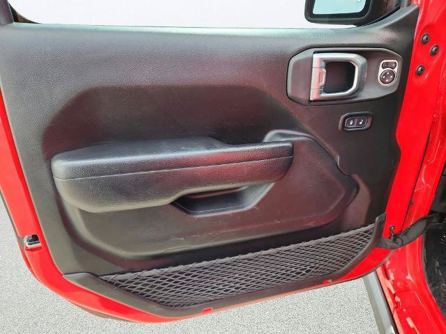 Used 2024 Jeep Wrangler Unlimited Rubicon 4xe AWD/4WD image 16