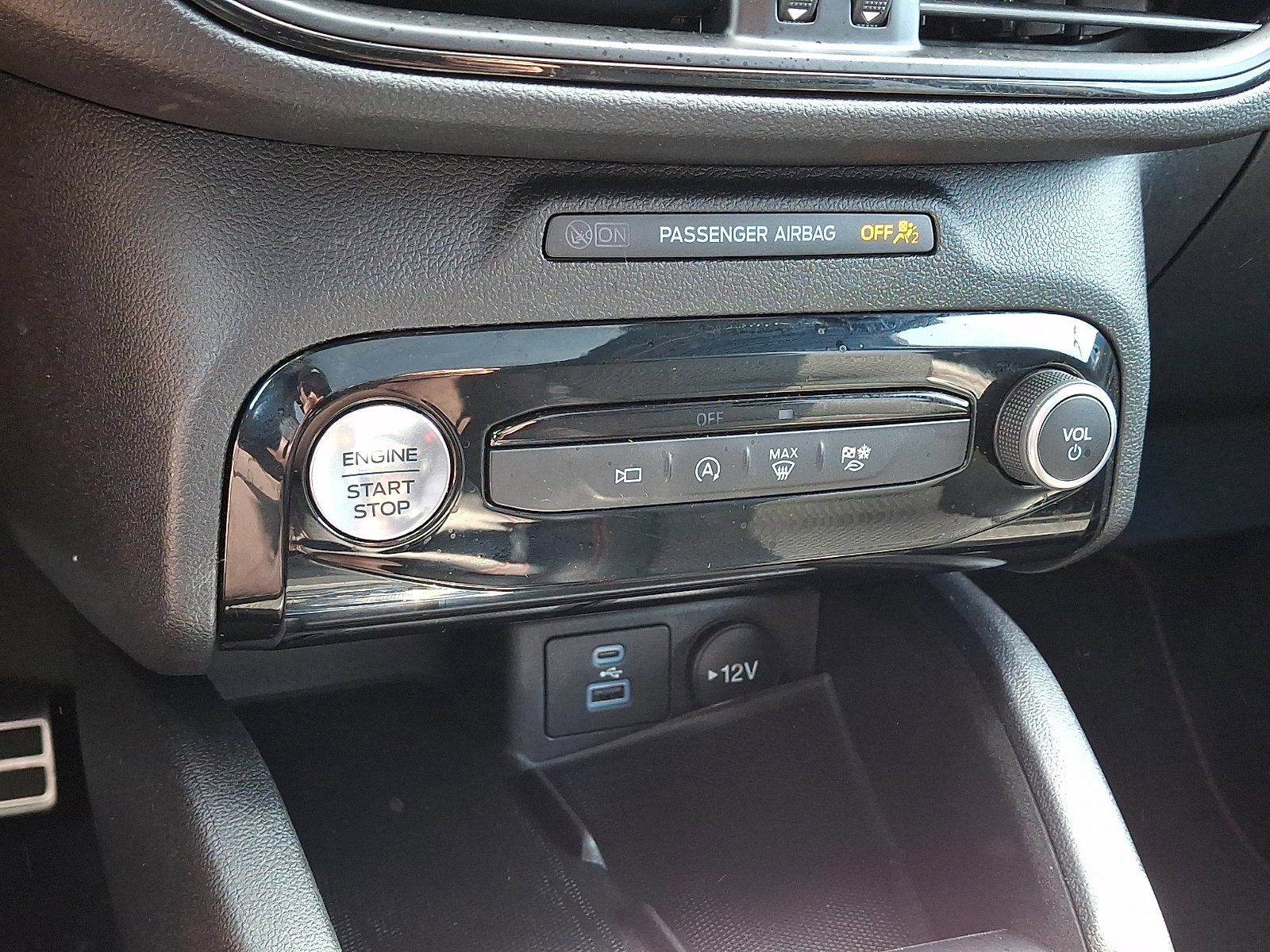 Certified 2023 Ford Escape ST-Line Select w/ Tech Pack #2 AWD/4WD image 19