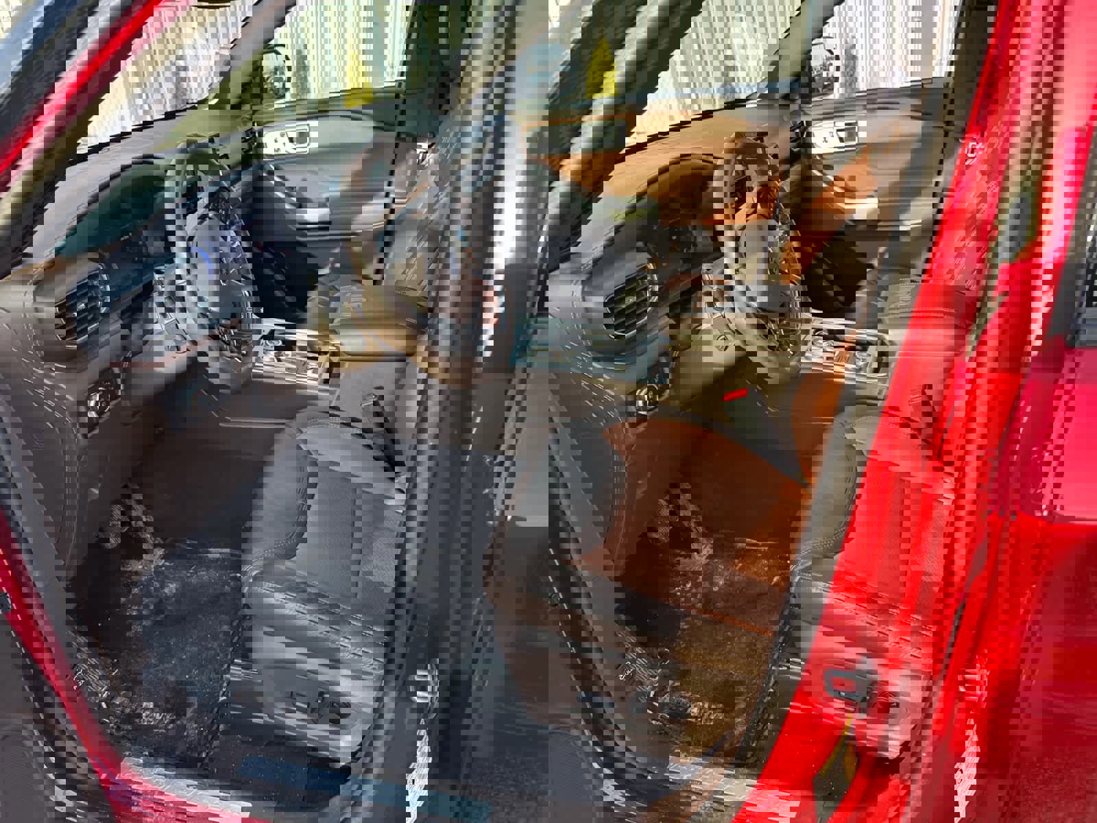 Certified 2023 Ford Explorer King Ranch w/ Class IV Trailer Tow Package image 9