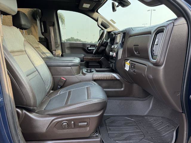 Used 2021 GMC Sierra 2500 Denali w/ Denali Ultimate Package AWD/4WD image 17