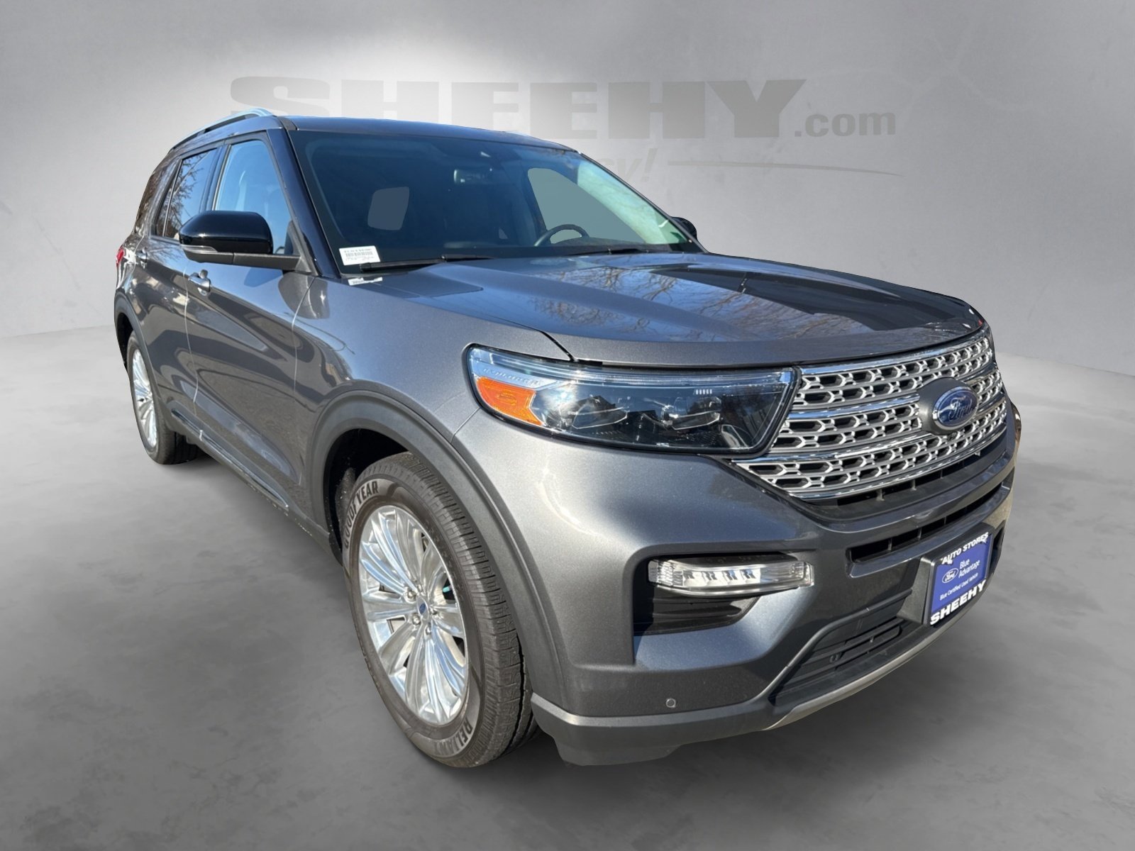 Certified 2022 Ford Explorer Limited w/ Equipment Group 301A image 8