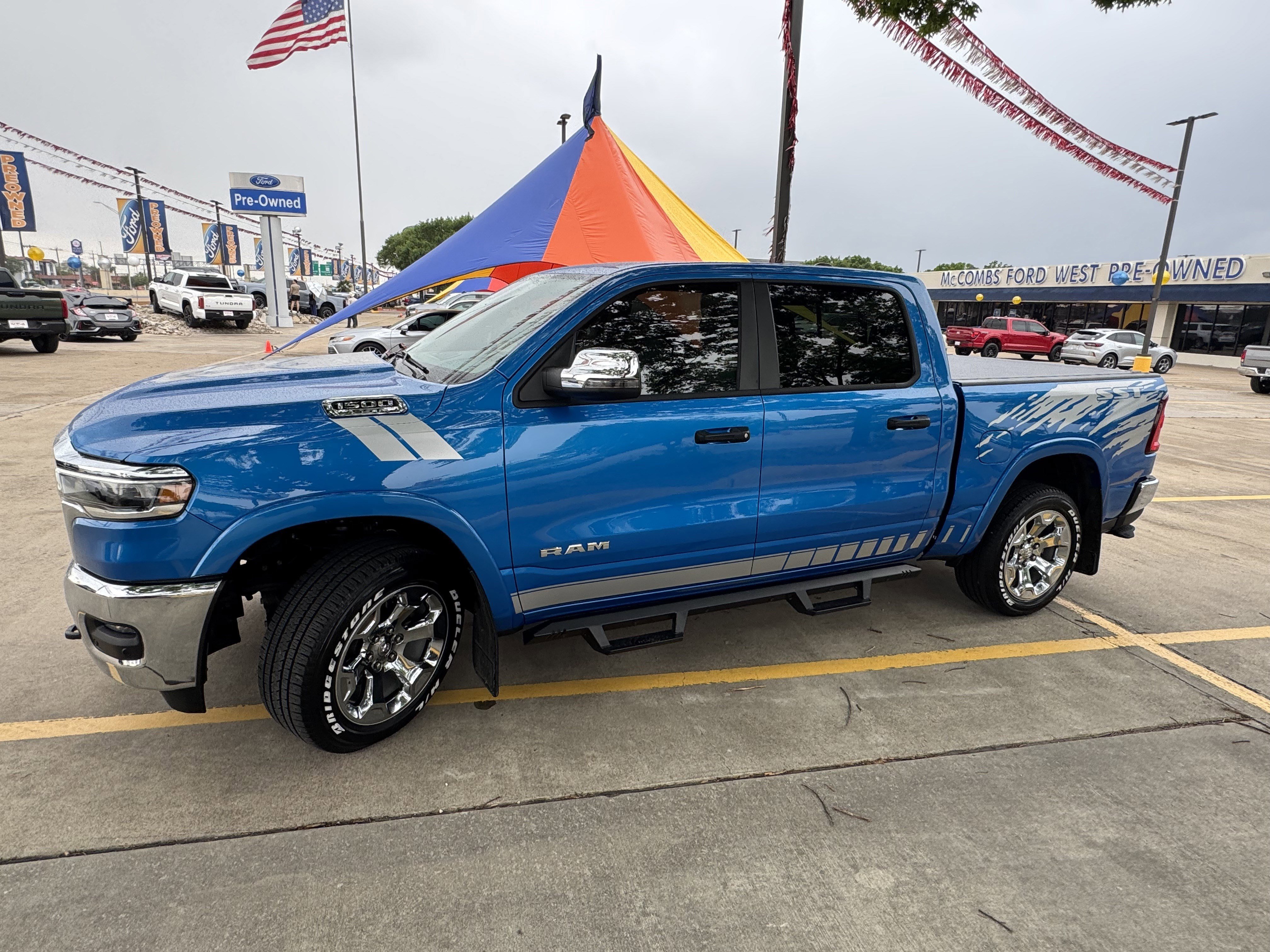 Used 2025 RAM 1500 Lone Star image 8