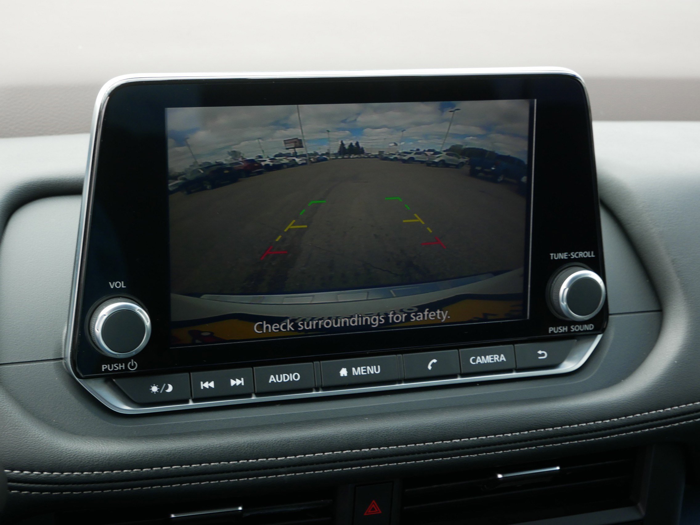 Used 2023 Nissan Rogue SV AWD/4WD image 33