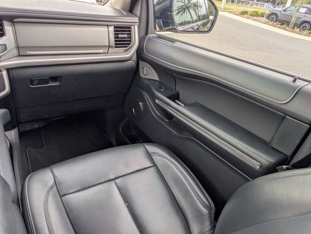 Certified 2024 Ford Expedition XLT AWD/4WD image 17